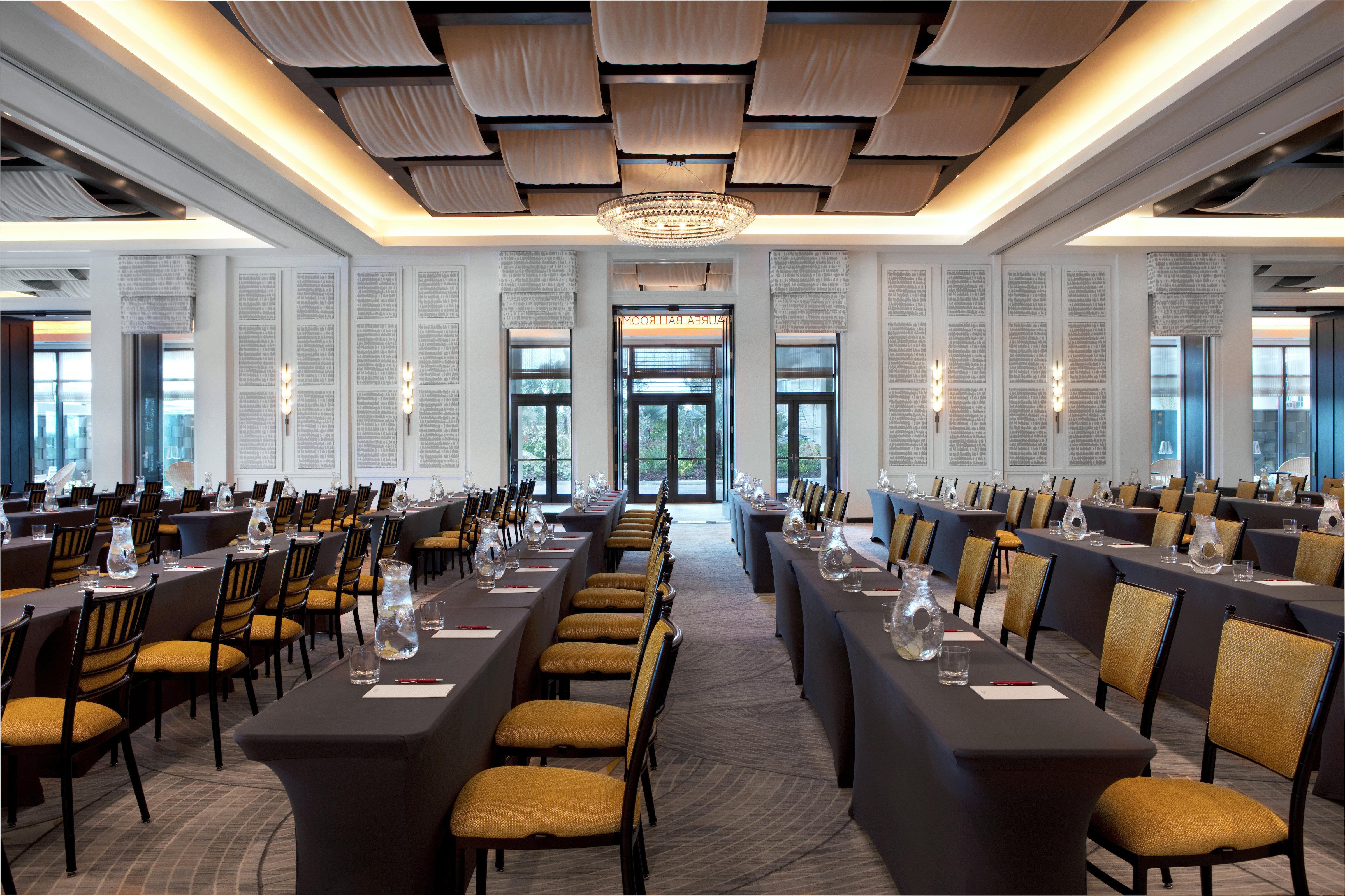 Kimpton Seafire Resort + Spa By Ihg West Bay Eksteriør billede